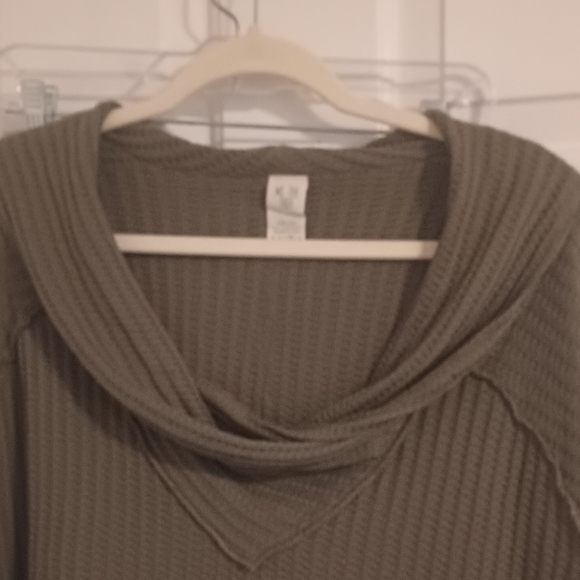 We The Free Wildcat Thermal - Picture 3 of 7